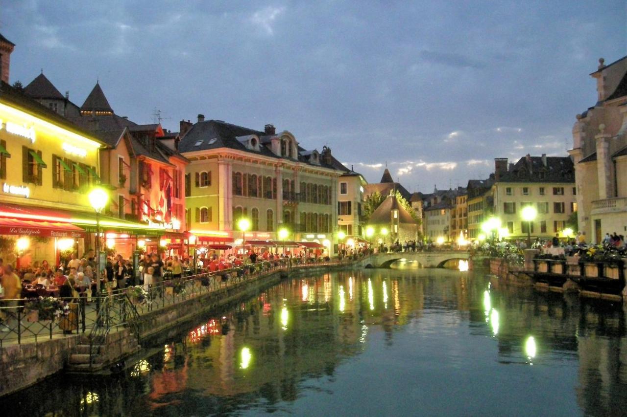 Le Family Lodge 2 Chambres 4 Personnes Classe 3 Etoiles Annecy Exterior foto